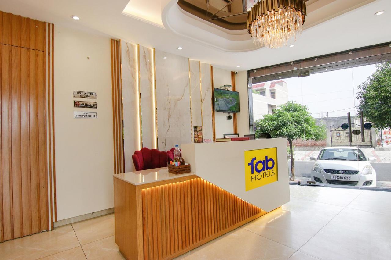 Fabhotel Prime Taj Castle Амритсар Экстерьер фото